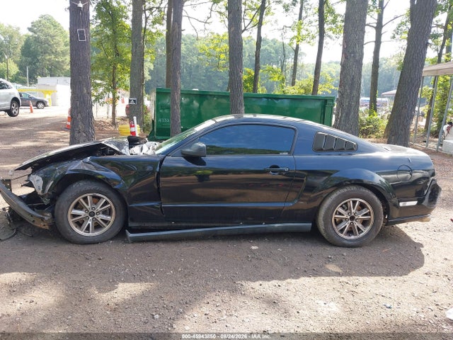 Auction sale of the 2005 Ford Mustang V6 Deluxe/v6 Premium, vin: 1ZVFT80N855239458, lot number: 45943850