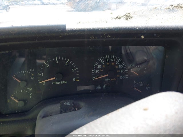 Aukcja sprzedaży 2000 Jeep Cherokee Sport, vin: 1J4FF48S8YL139075, numer aukcji: 45943852