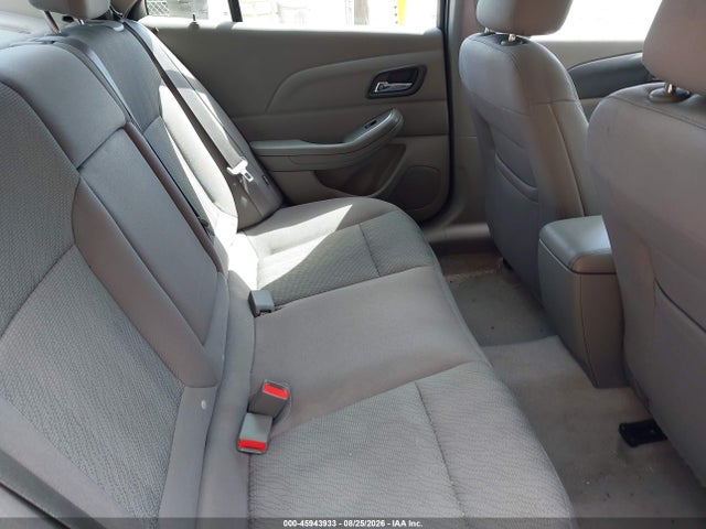 45943933 :رقم المزاد ، 1G11B5SL4FF245918 vin ، 2015 Chevrolet Malibu Ls مزاد بيع
