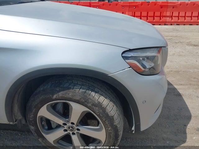 45943965 :رقم المزاد ، WDC0J4KB0KF540462 vin ، 2019 Mercedes-benz Glc 300 Coupe 4matic مزاد بيع