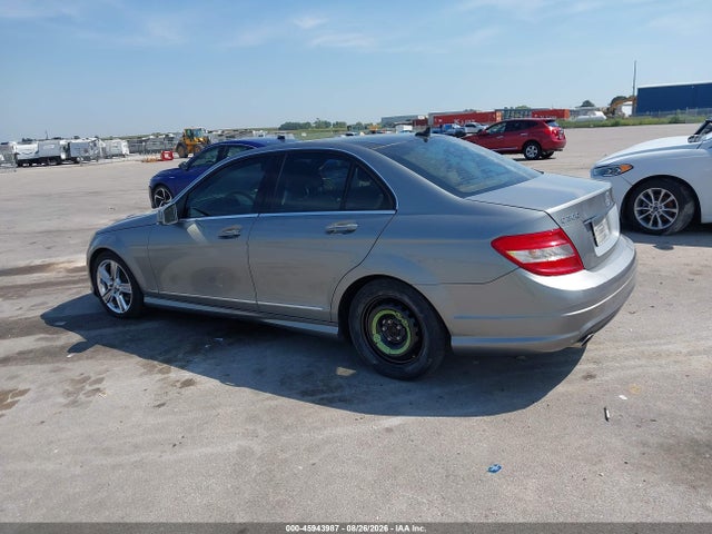 45943987 :رقم المزاد ، WDDGF5EB8AF380794 vin ، 2010 Mercedes-benz C 300 Luxury/sport مزاد بيع