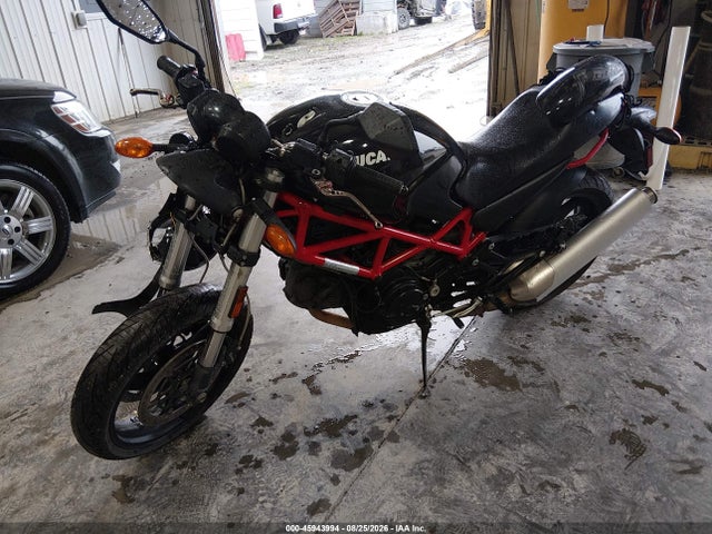 Продажа на аукционе авто 2007 Ducati Monster 695, vin: ZDM1RADM97B101179, номер лота: 45943994