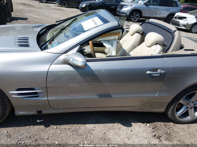 Продажа на аукционе авто 2005 Mercedes-benz Sl 500, vin: WDBSK75F75F101547, номер лота: 45944068