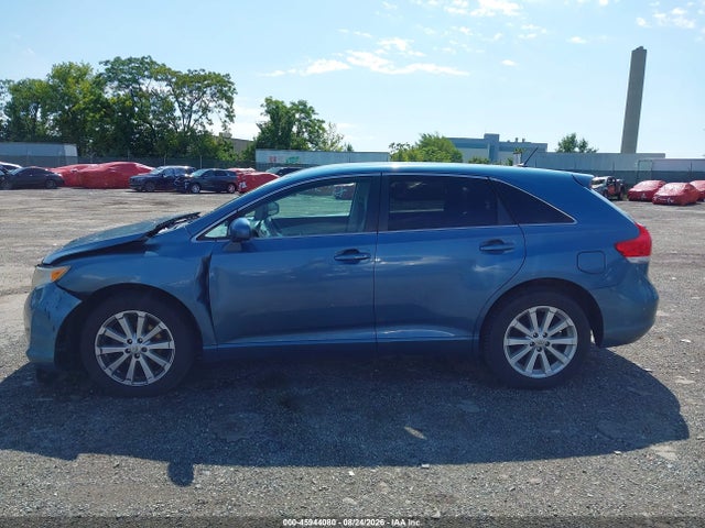 45944080 :رقم المزاد ، 4T3ZA3BB7BU038893 vin ، 2011 Toyota Venza مزاد بيع