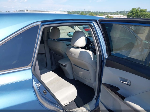 45944080 :رقم المزاد ، 4T3ZA3BB7BU038893 vin ، 2011 Toyota Venza مزاد بيع