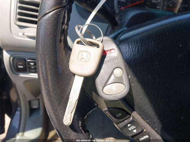 45944105 :رقم المزاد ، 2HKYF18503H612245 vin ، 2003 Honda Pilot Ex-l مزاد بيع