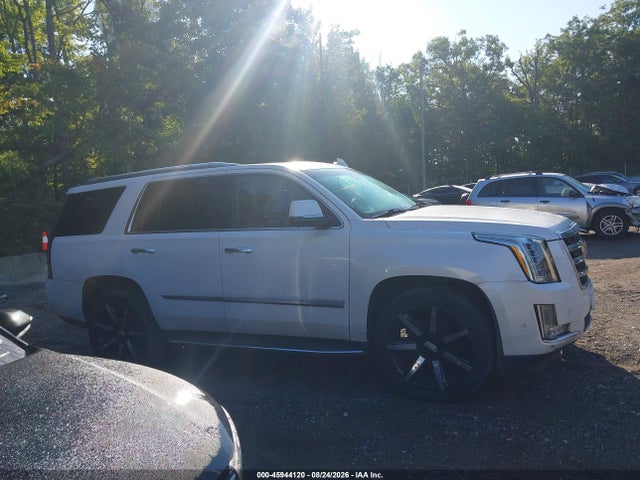 Продаж на аукціоні авто 2018 Cadillac Escalade Luxury, vin: 1GYS4BKJ0JR235827, номер лоту: 45944120