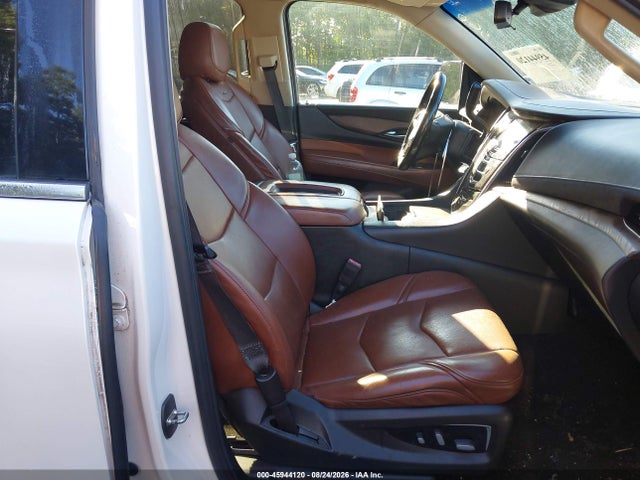 Продаж на аукціоні авто 2018 Cadillac Escalade Luxury, vin: 1GYS4BKJ0JR235827, номер лоту: 45944120