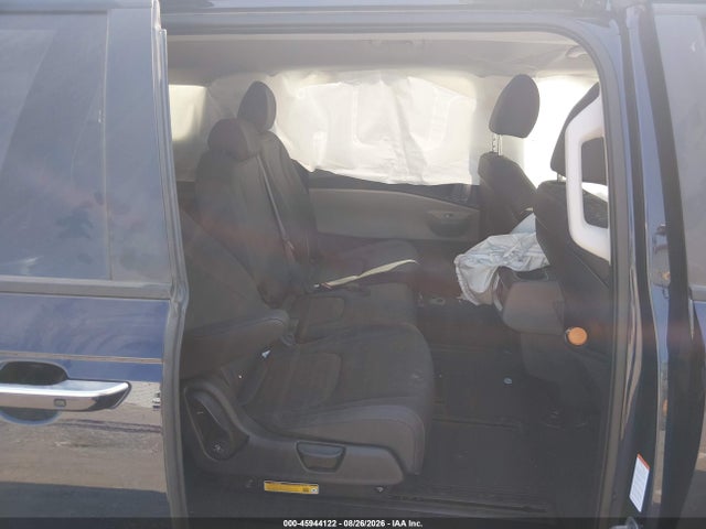 45944122 :رقم المزاد ، KNDNB5KA3V6193977 vin ، 2027 Kia Carnival Hybrid مزاد بيع