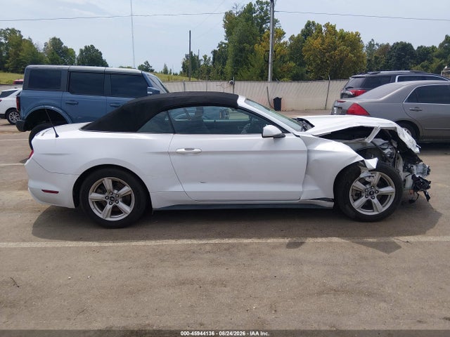 45944136 :رقم المزاد ، 1FATP8EM2G5329384 vin ، 2016 Ford Mustang V6 مزاد بيع