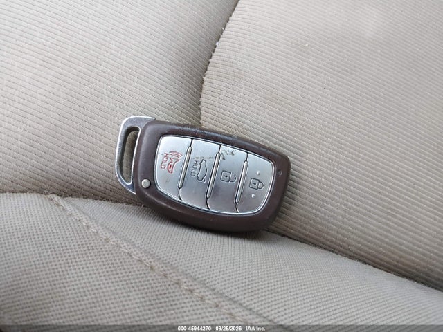 Продаж на аукціоні авто 2017 Hyundai Elantra Value Edition, vin: KMHD84LF5HU427577, номер лоту: 45944270