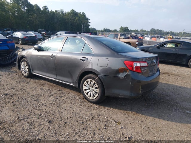 2014 Toyota Camry Le მანქანა იყიდება აუქციონზე, vin: 4T1BF1FK2EU386289, აუქციონის ნომერი: 45944297