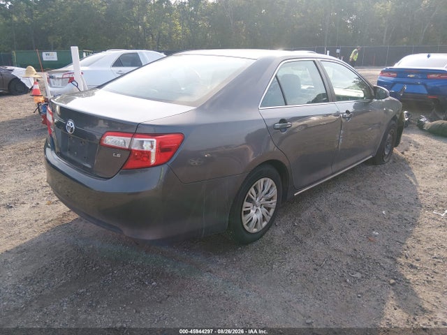 2014 Toyota Camry Le მანქანა იყიდება აუქციონზე, vin: 4T1BF1FK2EU386289, აუქციონის ნომერი: 45944297