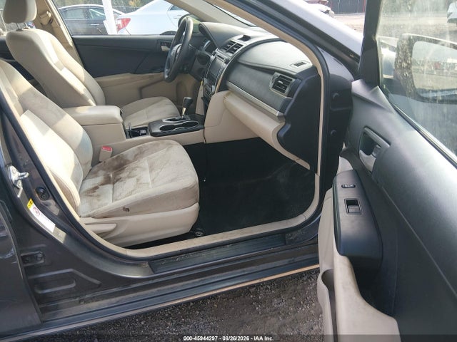 2014 Toyota Camry Le მანქანა იყიდება აუქციონზე, vin: 4T1BF1FK2EU386289, აუქციონის ნომერი: 45944297