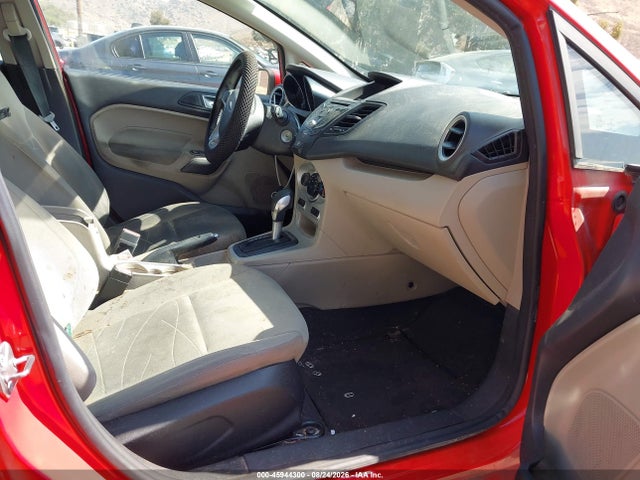 3FADP4BJ9FM195859 Ford FIESTA SE