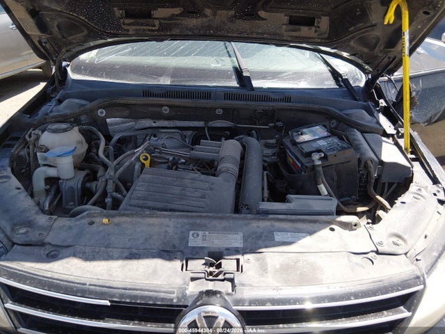 45944304 :رقم المزاد ، 3VWDB7AJ8JM257821 vin ، 2018 Volkswagen Jetta 1.4t Se/1.4t Wolfsburg Edition مزاد بيع