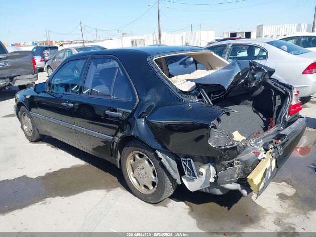 45944320 :رقم المزاد ، WDBHA28E3SF236460 vin ، 1995 Mercedes-benz C 280 مزاد بيع