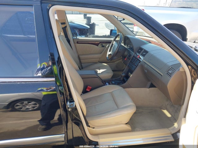 45944320 :رقم المزاد ، WDBHA28E3SF236460 vin ، 1995 Mercedes-benz C 280 مزاد بيع