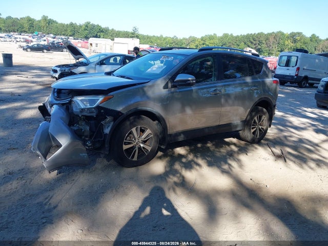 Продаж на аукціоні авто 2018 Toyota Rav4 Xle, vin: 2T3RFREV6JW737053, номер лоту: 45944325