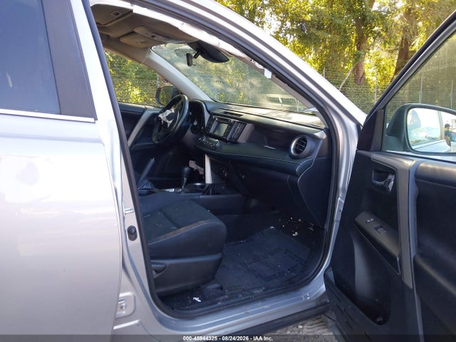 Продаж на аукціоні авто 2018 Toyota Rav4 Xle, vin: 2T3RFREV6JW737053, номер лоту: 45944325
