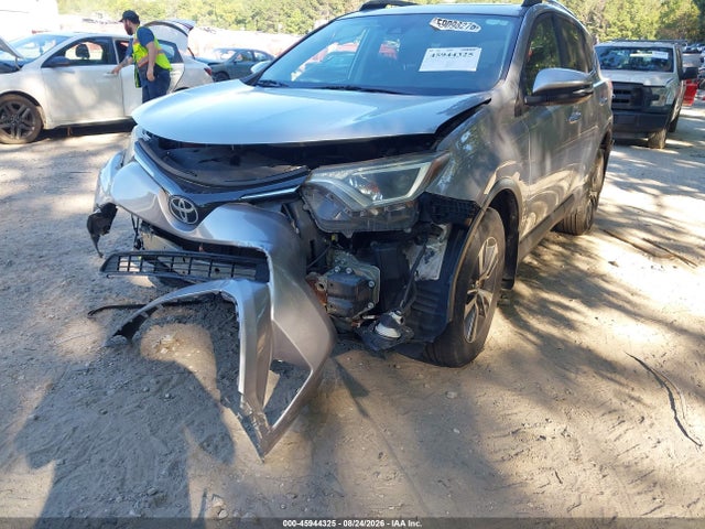 Продаж на аукціоні авто 2018 Toyota Rav4 Xle, vin: 2T3RFREV6JW737053, номер лоту: 45944325