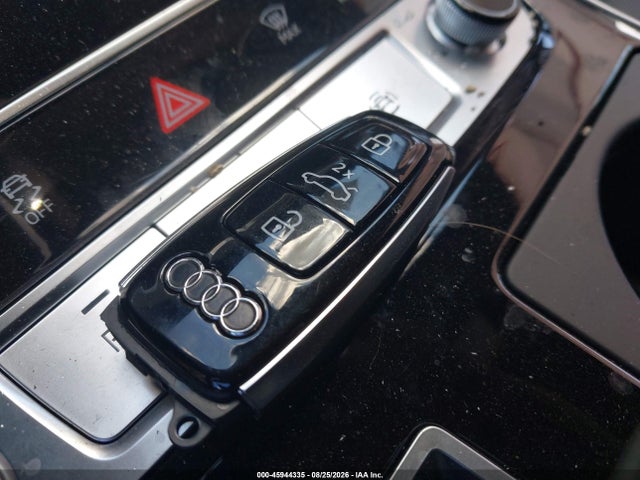 2026 Audi Q7 Premium Plus S Line Tfsi Quattro Tiptronic მანქანა იყიდება აუქციონზე, vin: WA1MVBF72TD011978, აუქციონის ნომერი: 45944335