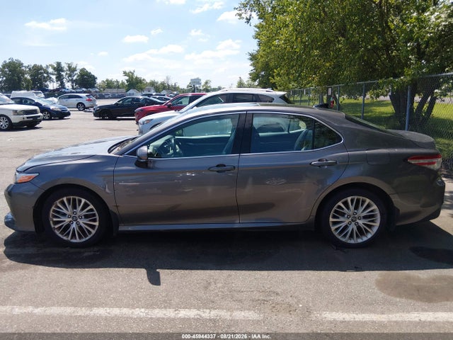 Продажа на аукционе авто 2019 Toyota Camry Xle, vin: 4T1B11HK4KU697830, номер лота: 45944337