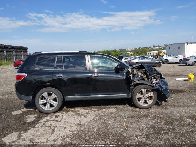 2013 Toyota Highlander Limited V6 მანქანა იყიდება აუქციონზე, vin: 5TDDK3EH1DS218995, აუქციონის ნომერი: 45944348