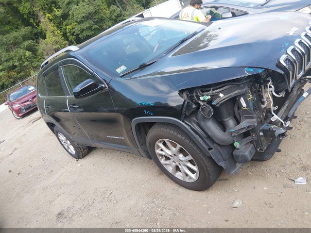 45944360 :رقم المزاد ، 1C4PJMCS1HW544578 vin ، 2017 Jeep Cherokee Latitude مزاد بيع