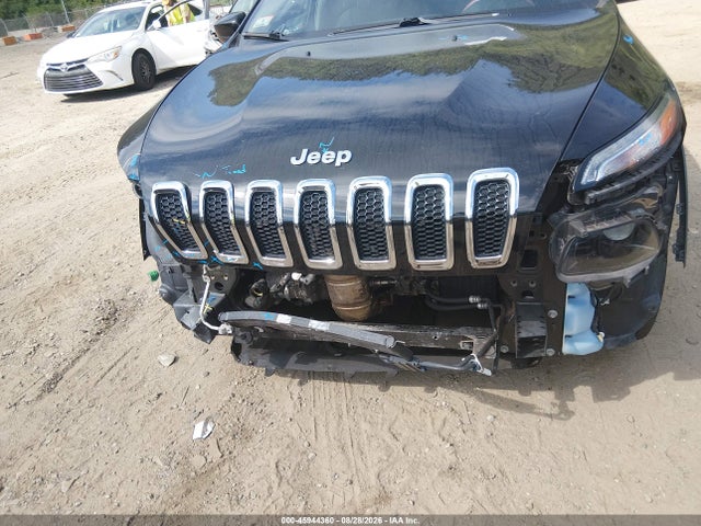 45944360 :رقم المزاد ، 1C4PJMCS1HW544578 vin ، 2017 Jeep Cherokee Latitude مزاد بيع
