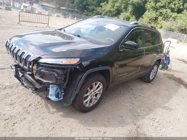45944360 :رقم المزاد ، 1C4PJMCS1HW544578 vin ، 2017 Jeep Cherokee Latitude مزاد بيع