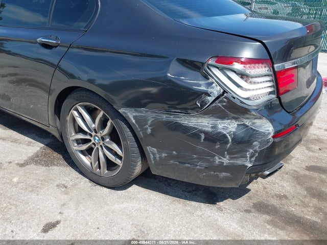 Продаж на аукціоні авто 2013 Bmw 750i, vin: WBAYA8C58DD227826, номер лоту: 45944371