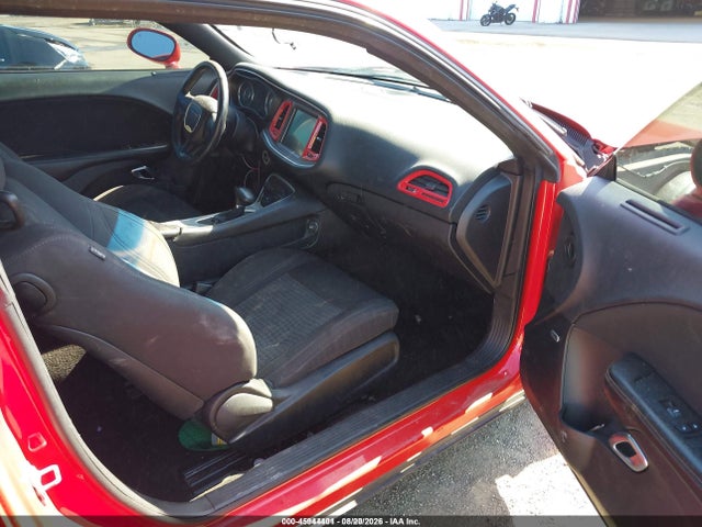 45944401 :رقم المزاد ، 2C3CDZAG2FH712066 vin ، 2015 Dodge Challenger Sxt مزاد بيع