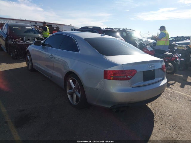2010 Audi A5 2.0t Premium მანქანა იყიდება აუქციონზე, vin: WAULFAFR4AA009025, აუქციონის ნომერი: 45944424