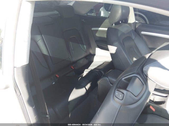 2010 Audi A5 2.0t Premium მანქანა იყიდება აუქციონზე, vin: WAULFAFR4AA009025, აუქციონის ნომერი: 45944424
