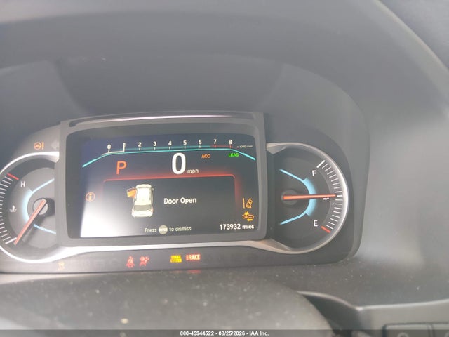 45944522 :رقم المزاد ، 5FNYF5H94KB011010 vin ، 2019 Honda Pilot Touring مزاد بيع