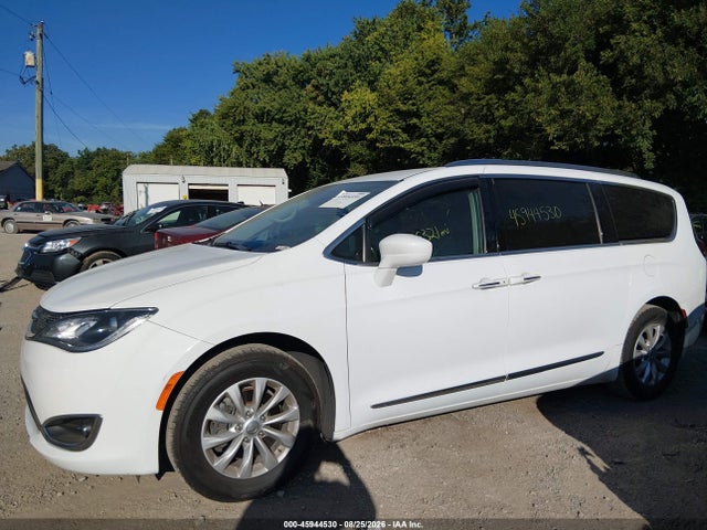 45944530 :رقم المزاد ، 2C4RC1BG7KR593024 vin ، 2019 Chrysler Pacifica Touring L مزاد بيع