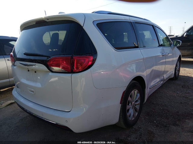 45944530 :رقم المزاد ، 2C4RC1BG7KR593024 vin ، 2019 Chrysler Pacifica Touring L مزاد بيع