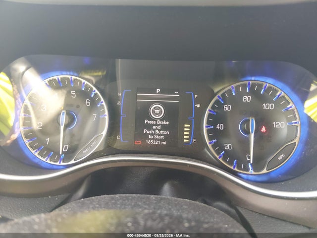 45944530 :رقم المزاد ، 2C4RC1BG7KR593024 vin ، 2019 Chrysler Pacifica Touring L مزاد بيع