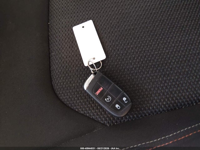 45944531 :رقم المزاد ، ZACCJBBT4GPD72782 vin ، 2016 Jeep Renegade 75th Anniversary مزاد بيع