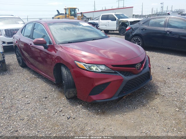 Продажа на аукционе авто 2018 Toyota Camry Se, vin: 4T1B11HKXJU542777, номер лота: 45944535