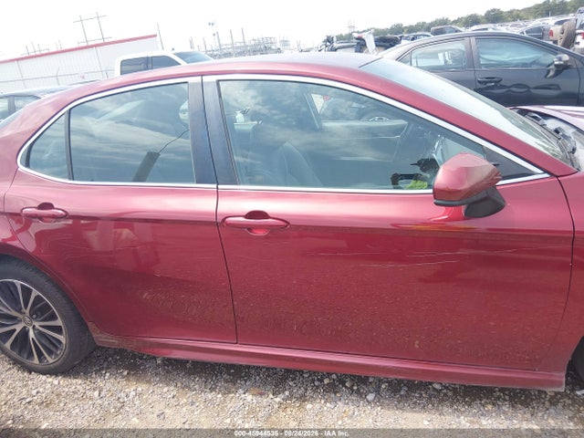 2018 Toyota Camry Se მანქანა იყიდება აუქციონზე, vin: 4T1B11HKXJU542777, აუქციონის ნომერი: 45944535