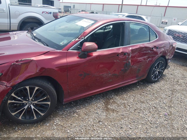 2018 Toyota Camry Se მანქანა იყიდება აუქციონზე, vin: 4T1B11HKXJU542777, აუქციონის ნომერი: 45944535