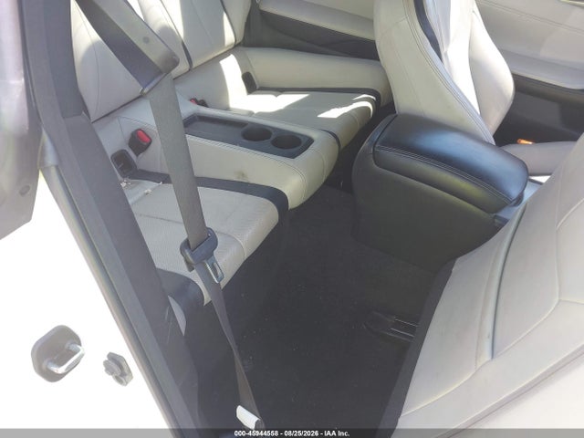 45944558 :رقم المزاد ، JN1EV7KK9NM600517 vin ، 2022 Infiniti Q60 Luxe مزاد بيع