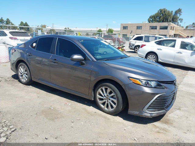 Toyota CAMRY LE 2021 4T1C11AKXMU436770 main image