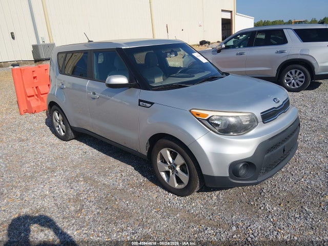 2018 KNDJN2A27J7586707 main image