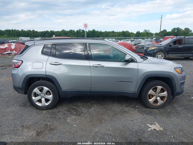 Продаж на аукціоні авто 2019 Jeep Compass Latitude 4x4, vin: 3C4NJDBB0KT598895, номер лоту: 45944693