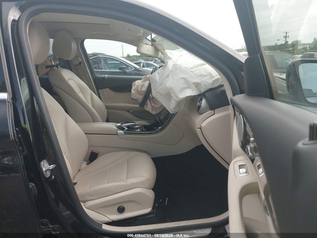 Продаж на аукціоні авто 2017 Mercedes-benz Glc 300 4matic, vin: WDC0G4KB5HV007715, номер лоту: 45944701