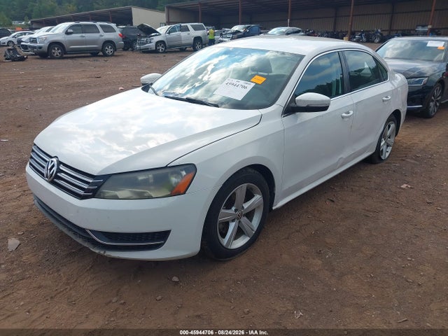 Продаж на аукціоні авто 2013 Volkswagen Passat 2.5l Se, vin: 1VWBP7A30DC015542, номер лоту: 45944706