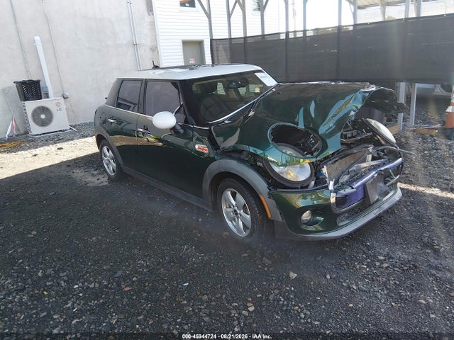 Продажа на аукционе авто 2016 Mini Hardtop Cooper, vin: WMWXU1C5XG2D57765, номер лота: 45944724